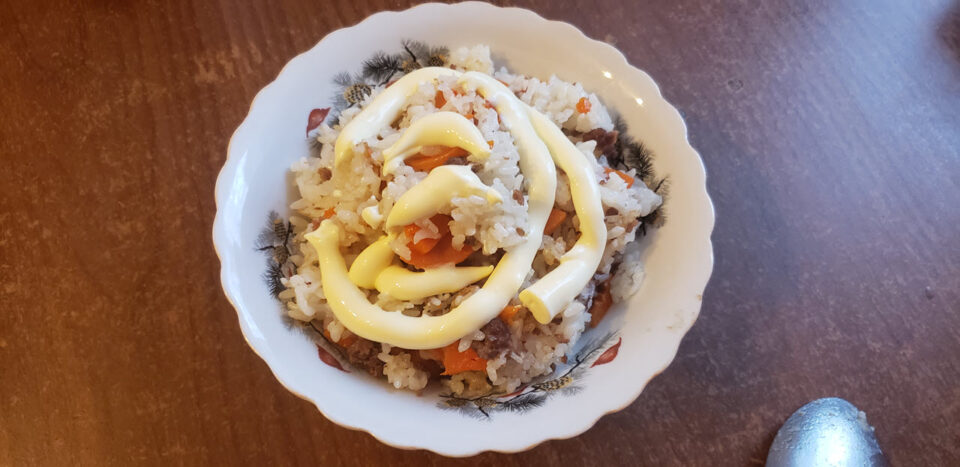 Рисовая каша с мясом - плов по домашнему с майонезом